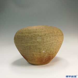 CB002 戰國時期灰陶格狀印紋鼓腹罐