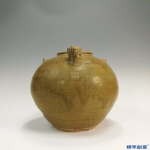 EB011 晉代越窯土青瓷羊首雙繫罐