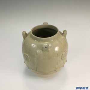 FA001 隋代相州窯白釉刻蓮瓣紋佛教寶相花淨水罐