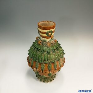 GD019 遼代缸瓦窯三彩釉貼蓮瓣紋佛教淨水蓮花尊