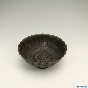 GA005 宋代鎏金菊花形佛教寶相花供水杯