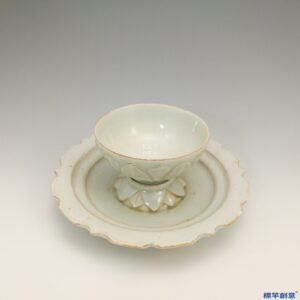 GA010 宋代景德鎮窯青白瓷刻蓮瓣紋盞托組