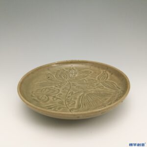 GC001 南宋龍泉窯青瓷刻蓮花淺弧撇口盤