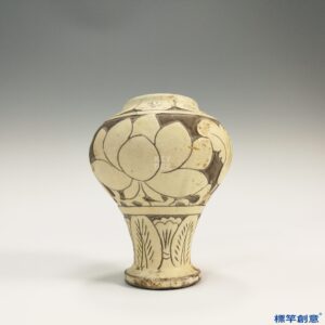 HA006 元代磁州窯白釉剔蓮花紋供花瓶