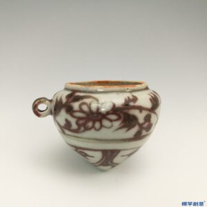 HA030 元代景德鎮窯釉裡紅繪花卉紋鳥食杯