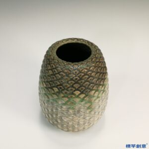 KK012 20世紀中北投窯米黃釉塑鳳梨形花瓶花器