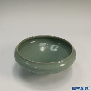 GC048 南宋龍泉窯青瓷刻蓮瓣紋佛教食具歛口缽形碗