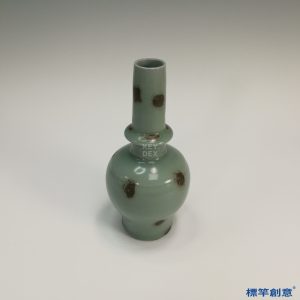 GC054 南宋龍泉窯青瓷點彩佛教淨瓶吉字瓶