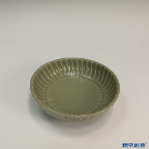 HA077 元代龍泉窯青釉瓷菊瓣形筆洗