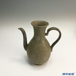 GA053 宋代磁州窯茶葉末釉刻牡丹花執壺