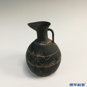 DB037 漢代黒陶刻花小酒壺