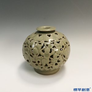 GE019 金代耀州窯青瓷刻花鏤空嘟嚕瓶半梅瓶