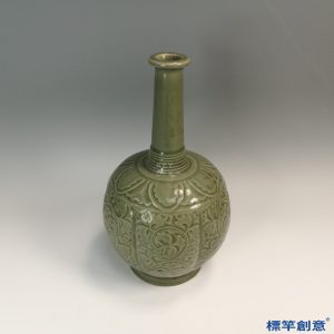 GB141 北宋耀州窯青瓷刻花瓜稜長頸瓶