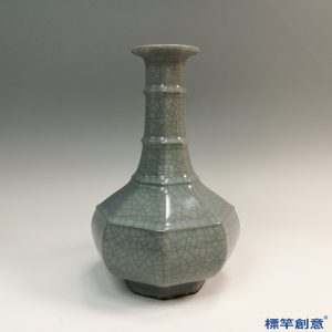 GC195 南宋龍泉官窯粉青瓷八方弦紋竹節瓶