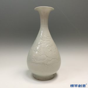 HA094 元代景德鎮窯卵白釉刻龍紋玉壺春瓶