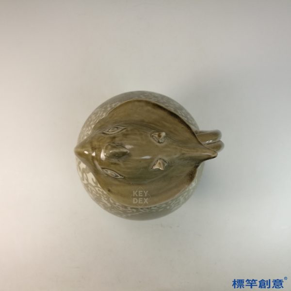GB176 北宋定窯米白釉彩繪鷹嘴壺：圖片 3