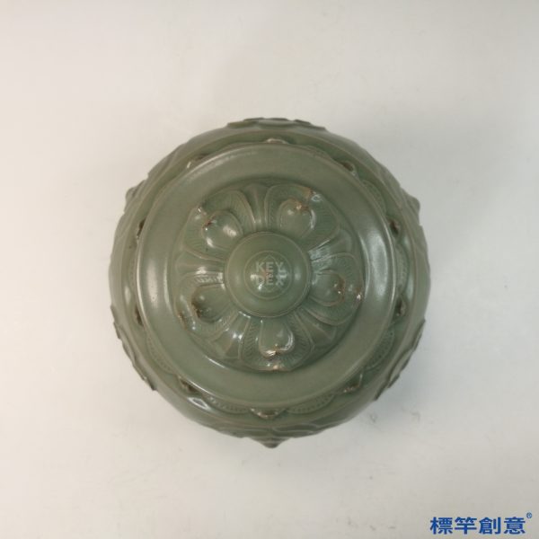 FC073 五代耀州窯淡青瓷塑佛陀蓮瓣紋佛教供水蓋罐：圖片 3