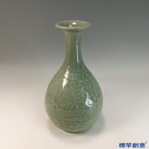 GC222 南宋晚期龍泉窯青瓷印花玉壺春瓶