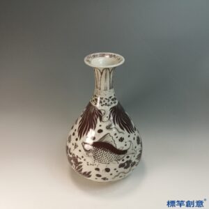 HB075 明洪武官窯釉裡紅繪魚藻紋玉壺春瓶