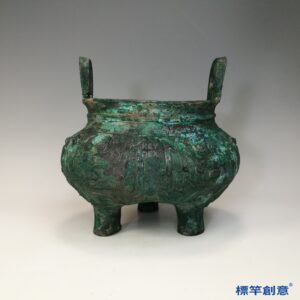 BB038 商周時期青銅器夔龍雲雷紋雙耳三足大鼎