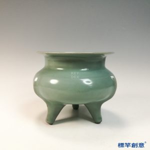 GC234 南宋龍泉窯月白青釉代官製鬲式爐