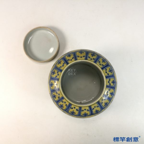 HB095 明代中晚期黃釉地青花成化款歲寒三友鶴紋蓋罐：圖片 5