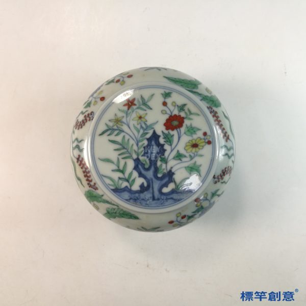 HB098 明代中晚期鬥彩成化款山石花卉紋蓋罐：圖片 3