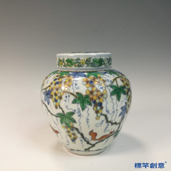 HB101 明代中晚期鬥彩成化款葡萄松鼠紋蓋罐：圖片 6