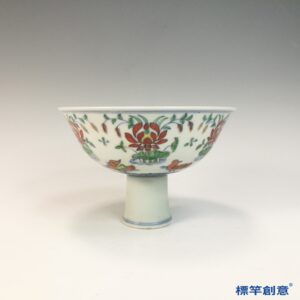 HB111 明中晚期鬥彩成化款蓮塘鴛鴦紋高足碗