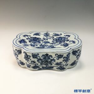 HB142 明宣德青花纏枝蓮瓷枕