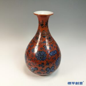 HB143 明中晚期礬紅地青花纏枝蓮紋玉壺春瓶