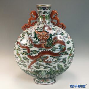 IA098 清乾隆粉彩綠地雲龍紋雙螭耳抱月瓶