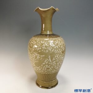 GB208 北宋定窯褐彩刻纏枝蓮紋花口尊