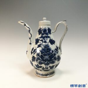 HA113 元代青花繪纏枝牡丹紋執壺