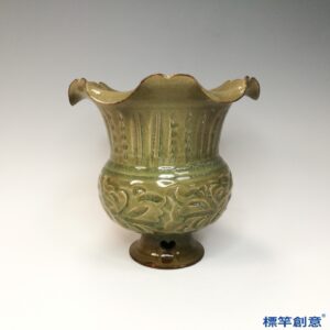 GB217 北宋耀州窯青瓷刻牡丹紋花器花口尊