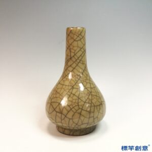 GC265 南宋哥窯系米黃釉冰裂紋膽瓶