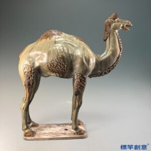 FB168 唐代鞏義窯淺綠釉雙峰駱駝俑