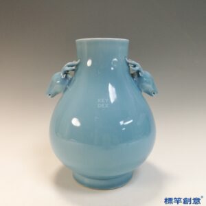 IA109 清乾隆仿汝窯天藍釉雙耳鹿首尊