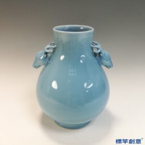 IA109 清乾隆仿汝窯天藍釉雙耳鹿首尊